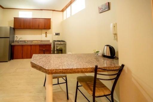 Tourist House Suites 2 اوتابالو المظهر الخارجي الصورة