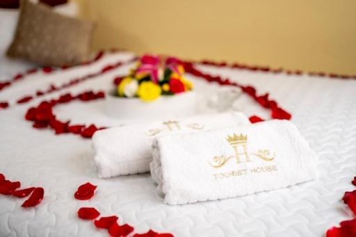 Tourist House Suites 2 اوتابالو المظهر الخارجي الصورة
